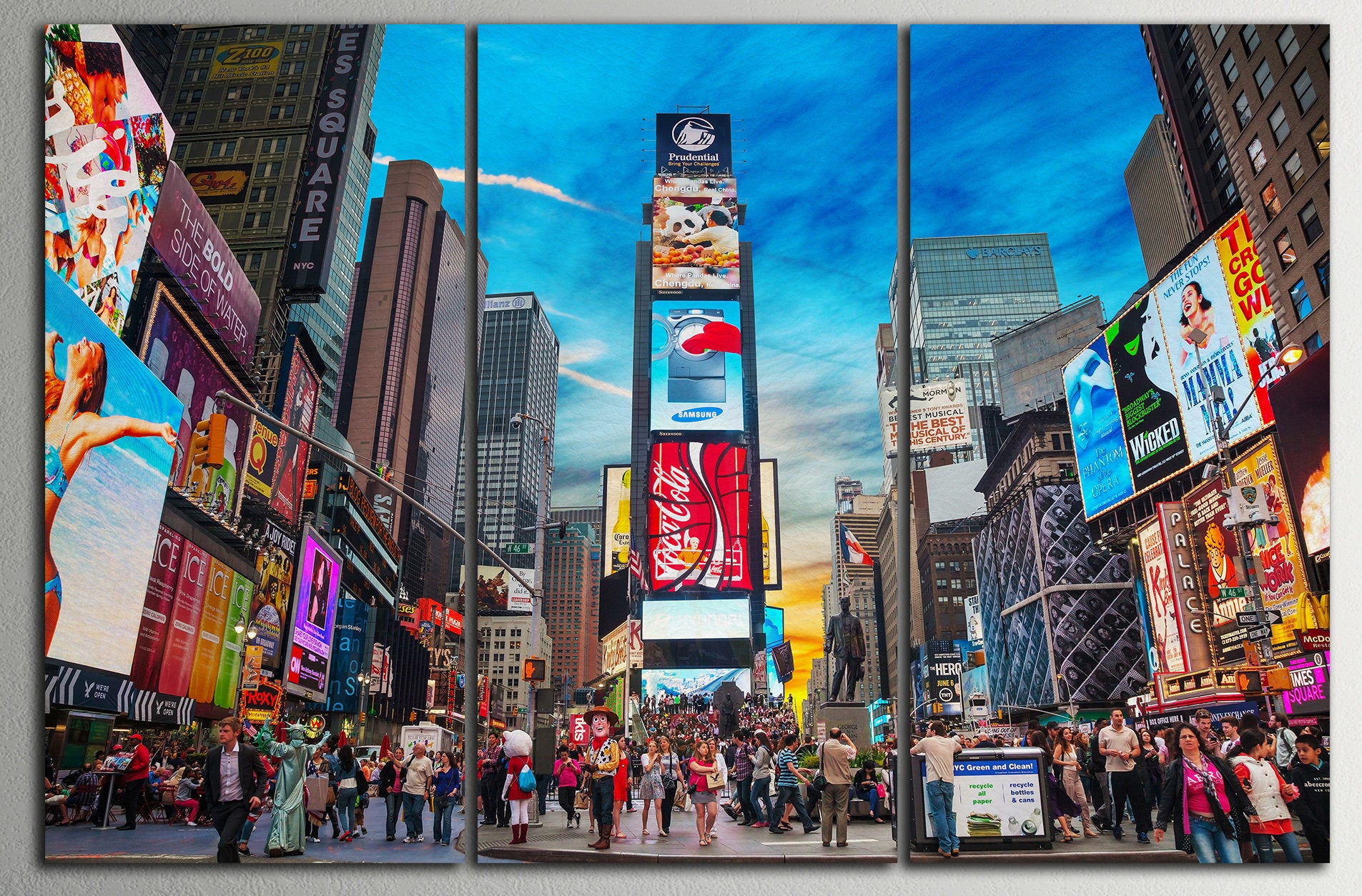 Times Square New York Canvas Eco Leather Print 3 Panels Detail