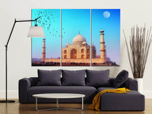 Laden Sie das Bild in den Galerie-Viewer, 3 Panel Taj Mahal Framed Canvas Leather Print