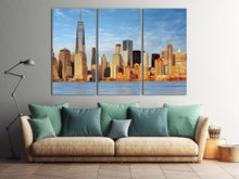Laden Sie das Bild in den Galerie-Viewer, Manhattan skyscrapers and One World Trade Center Canvas Eco Leather Print, Made in Italy!