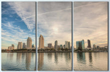 Charger l&#39;image dans la galerie, San Diego Skyline Canvas Leather Print, Made in Italy!