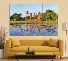 Laden Sie das Bild in den Galerie-Viewer, 3 Panel Sukhothai Historical Park Framed Canvas Leather Print