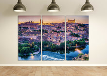 Laden Sie das Bild in den Galerie-Viewer, 3 Panel Toledo, Spain Framed Canvas Leather Print
