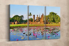 Laden Sie das Bild in den Galerie-Viewer, 3 Panel Sukhothai Historical Park Framed Canvas Leather Print