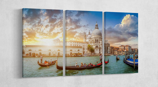 Venezia Canal Grande Santa Maria Della Salute Framed Canvas Leather Print