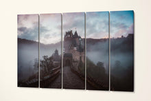 Laden Sie das Bild in den Galerie-Viewer, Misty Castle Burg Eltz 5 panels canvas print