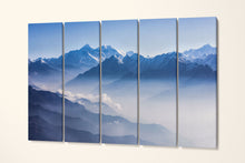 Charger l&#39;image dans la galerie, Mount Everest and Himalayan range framed canvas leather print/Large wall art/Mountain wall art/Nature print/Made in Italy/Better than canvas
