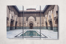 Laden Sie das Bild in den Galerie-Viewer, Ben Youssef Madrasa Canvas Eco Leather Print, Made In Italy!