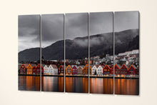 Laden Sie das Bild in den Galerie-Viewer, Bryggen, Bergen, Norway Gray Scale Canvas Wall Art Eco Leather Print 5 panels